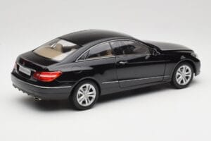 Mercedes E-Class Coupe C207 Obsidian Black Metallic Norev 1:18 B66962418 Kovina – slika 3 od 8