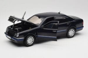 Mercedes E-Class W210 E320 Črna Sun Star 1:18 1151 Kovina – slika 2 od 8