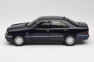 Mercedes E-Class W210 E320 Črna Sun Star 1:18 1151 Kovina – slika 4 od 8