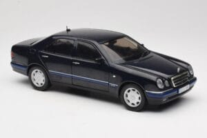 Mercedes E-Class W210 E320 Črna Sun Star 1:18 1151 Kovina – slika 6 od 8