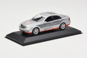Mercedes E-Class W211 #7 Team AutoBild Paris-Beijing 2006 Replacement Box Minichamps 1:43 MB001 Kovina – slika 2 od 4