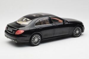 Mercedes E-Class W213 Obsidian Črn iScale 1:18 B66960380 Kovina – slika 3 od 8