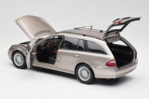 Mercedes E320 CDI W210 Karavan Cubanite Srebrn Kyosho 1:18 B66962188 Kovina – slika 5 od 8