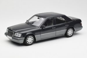 Mercedes E320 W124 Nautik Modra Metallic Dealer Edition AUTOart 1:18 B66040508 Kovina