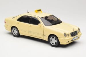 Mercedes E320 W210 Taxi Sun Star 1:18 1160 Kovina – slika 6 od 8