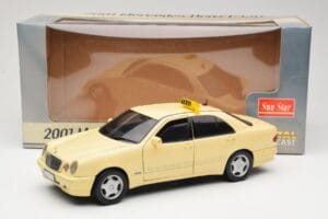 Mercedes E320 W210 Taxi Sun Star 1:18 1160 Kovina – slika 8 od 8