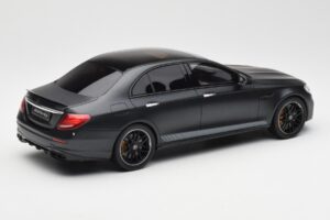 Mercedes AMG E63 S W213 Edition 1 Night Črna GT Spirit 1:18 B66963111 Smola – slika 2 od 6
