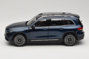Mercedes EQB Moder NZG 1:18 B66961280 Kovina – slika 4 od 8