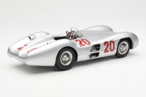 Mercedes W196 Streamliner #20 K. Kling French GP 1954 CMC 1:18 M-128B Kovina – slika 2 od 6