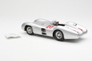 Mercedes W196 Streamliner #20 K. Kling French GP 1954 CMC 1:18 M-128B Kovina – slika 5 od 6