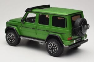 Mercedes G 63 AMG 4x4 Squared Green Hell Magno Almost Real 1:18 820821 Kovina – slika 7 od 8