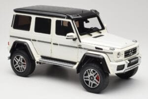 Mercedes G 63 AMG 4x4 Squared Polar White Almost Real 1:18 820203 Kovina – slika 6 od 8