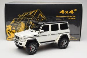 Mercedes G 63 AMG 4x4 Squared Polar White Almost Real 1:18 820203 Kovina – slika 8 od 8