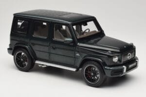 Mercedes G 63 AMG W463 Green Metallic Minichamps 1:18 110037066 Kovina – slika 6 od 8