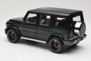 Mercedes G 63 AMG W463 Green Metallic Minichamps 1:18 110037066 Kovina – slika 7 od 8