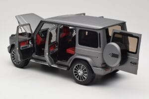 Mercedes G-Class G500 W463A Designo Platinum Magno Minichamps 1:18 B66960811 Kovina – slika 5 od 8