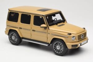 Mercedes G-Class G 500 W463A Solarbeam Yellow Metallic Minichamps 1:18 113037108 Kovina – slika 6 od 8