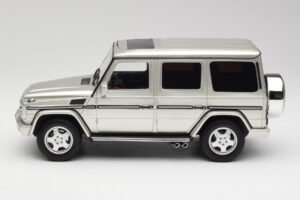 Mercedes G-Class G55 AMG W463 Iridium Srebrn Otto 1:18 OT1126 Smola – slika 3 od 6