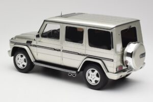 Mercedes G-Class G55 AMG W463 Iridium Srebrn Otto 1:18 OT1126 Smola – slika 5 od 6