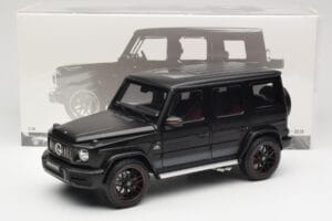 Mercedes G-Class G63 AMG W463A Matt Black Minichamps 1:18 110037064 Kovina – slika 8 od 8