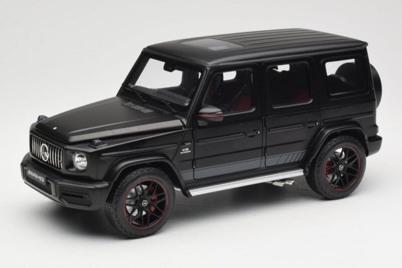 Mercedes G-Class G63 AMG W463A Matt Black Minichamps 1:18 110037064 Kovina