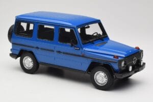 Mercedes G-Class W460 LWB Temno Moder Minichamps 1:18 155038100 Kovina – slika 4 od 6