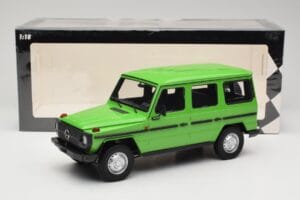 Mercedes G-Class W460 LWB Zelen Minichamps 1:18 155038101 Kovina – slika 6 od 6