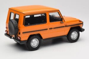 Mercedes G-Class W460 SWB Oranžen Minichamps 1:18 155038000 Kovina – slika 2 od 6