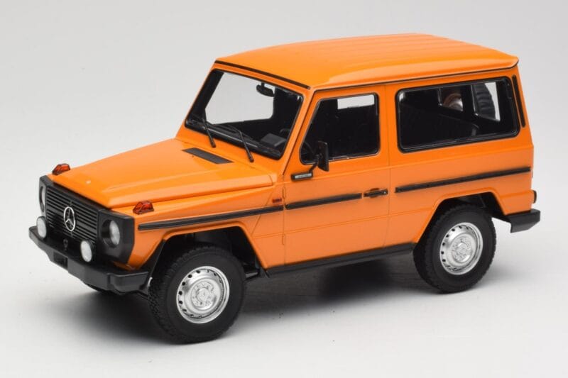 Mercedes G-Class W460 SWB Oranžen Minichamps 1:18 155038000 Kovina