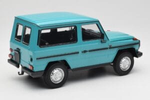 Mercedes G-Class W460 SWB Turkizna Minichamps 1:18 155038001 Kovina – slika 2 od 6