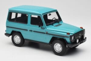 Mercedes G-Class W460 SWB Turkizna Minichamps 1:18 155038001 Kovina – slika 4 od 6