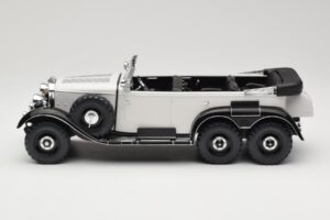 Mercedes G4 W31 Bel MCG 1:18 MCG18208 Kovina – slika 3 od 6