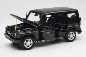 Mercedes G500 W463 Črn AUTOart 1:18 76216 Kovina – slika 2 od 8