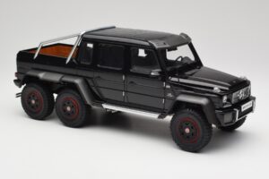 Mercedes AMG G63 W463 6x6 Gloss Črn AUTOart 1:18 76306 Kompozit – slika 6 od 8