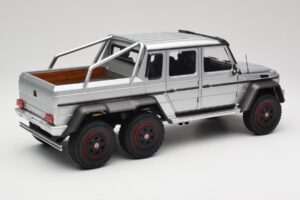 Mercedes AMG G63 W463 6x6 Iridium Srebrna AUTOart 1:18 76301 Kompozit – slika 3 od 8