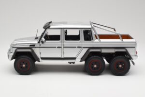 Mercedes AMG G63 W463 6x6 Iridium Srebrna AUTOart 1:18 76301 Kompozit – slika 4 od 8