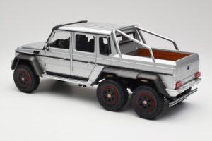 Mercedes AMG G63 W463 6x6 Iridium Srebrna AUTOart 1:18 76301 Kompozit – slika 7 od 8