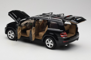 Mercedes GL X164 Obsidian Black Minichamps 1:18 B66962334 Kovina – slika 5 od 8
