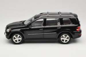 Mercedes GL X164 Period Brown Minichamps 1:18 B66962336 Kovina – slika 4 od 8