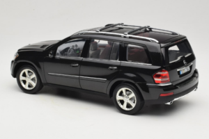 Mercedes GL X164 Period Brown Minichamps 1:18 B66962336 Kovina – slika 7 od 8