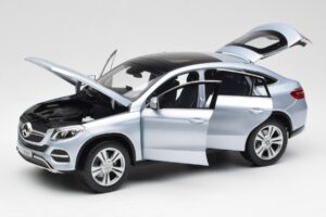 Mercedes GLE Coupe C292 Diamond Srebrna Norev 1:18 B66960358 Kovina – slika 2 od 8