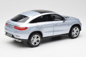 Mercedes GLE Coupe C292 Diamond Srebrna Norev 1:18 B66960358 Kovina – slika 3 od 8