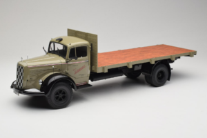 Mercedes L6600 Rungewagen Siv Črn Minichamps 1:18 109031050-R1 Kovina