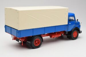 Mercedes L911 Modra Schuco 1:18 450044800 Kovina – slika 3 od 8