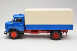 Mercedes L911 Modra Schuco 1:18 450044800 Kovina – slika 4 od 8