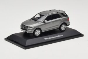 Mercedes M-Class W166 Palladium Silver Metallic Minichamps 1:43 B66960061 Kovina – slika 2 od 4