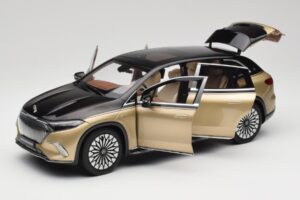 Mercedes Maybach EQS 680 V297 Bež NZG 1:18 B66960592 Kovina – slika 2 od 8