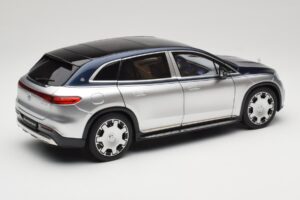 Mercedes Maybach EQS 680 V297 Modra NZG 1:18 1060/23 Kovina – slika 3 od 8
