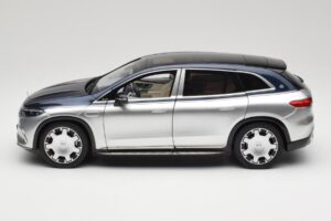 Mercedes Maybach EQS 680 V297 Modra NZG 1:18 1060/23 Kovina – slika 4 od 8