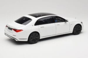 Mercedes Maybach S 680 X223 Diamond White Norev 1:18 B66960666 Kovina – slika 3 od 8